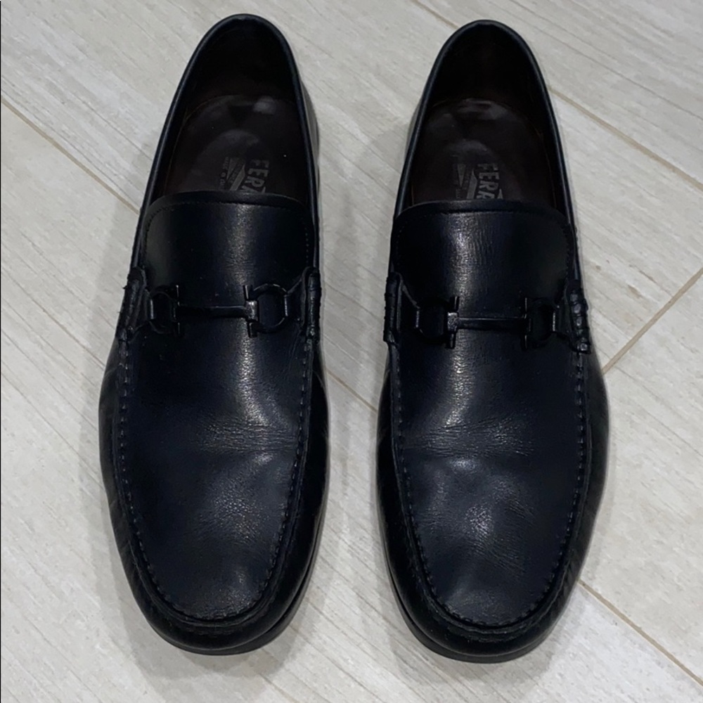 Auth. Salvatore Ferragamo loafers